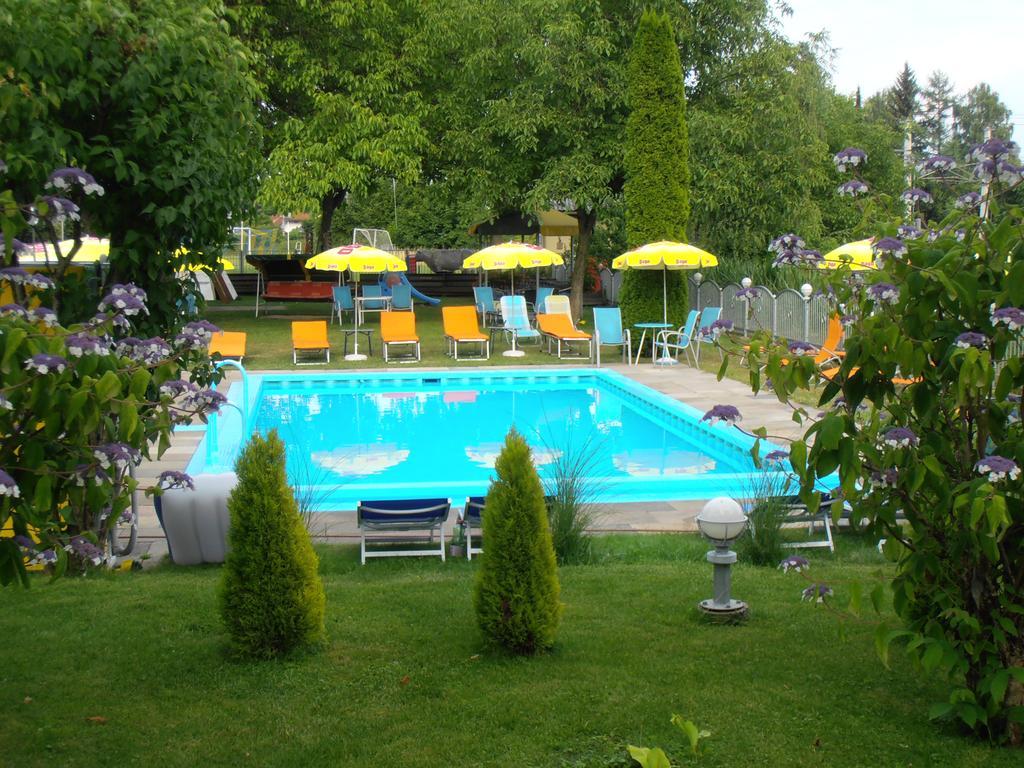 Ferienanlage Seehof Krumpendorf ภายนอก รูปภาพ